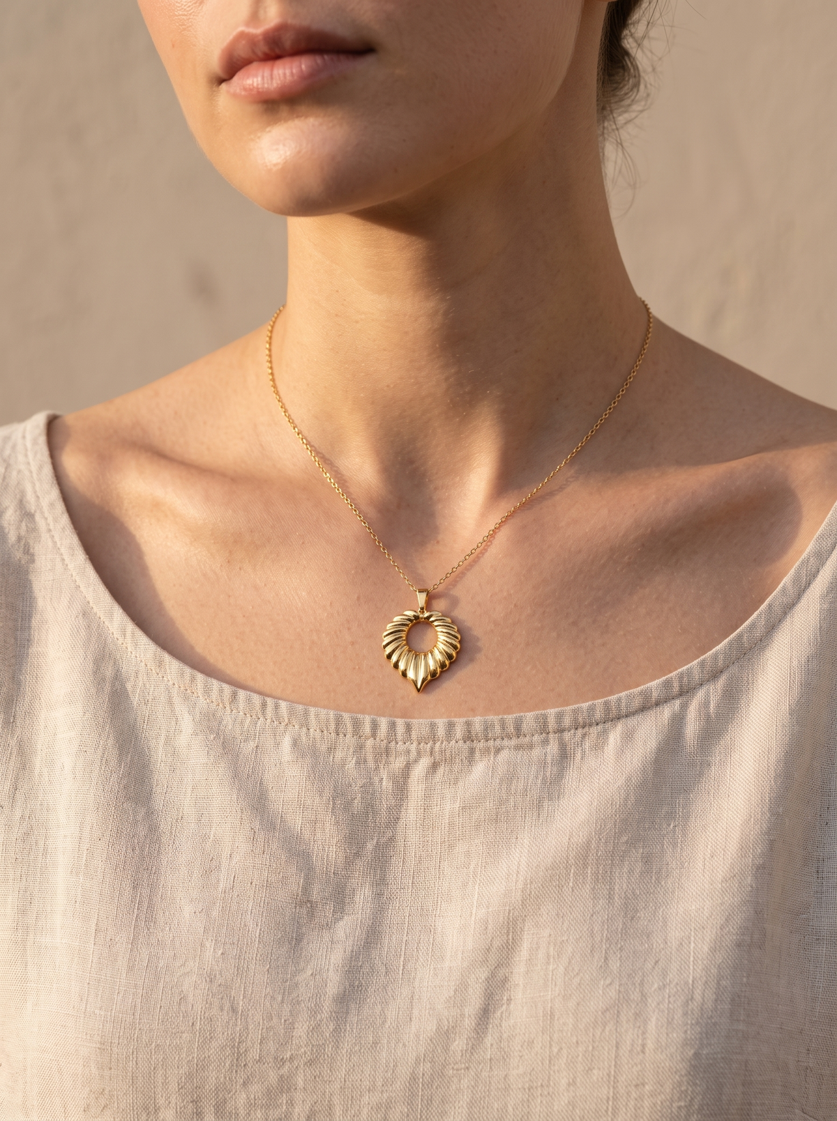 SERAPHINE MEDALLION X