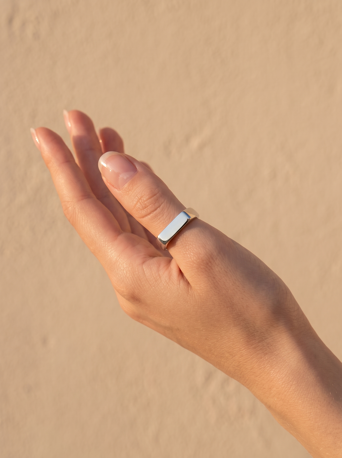 SIGNATURE RING