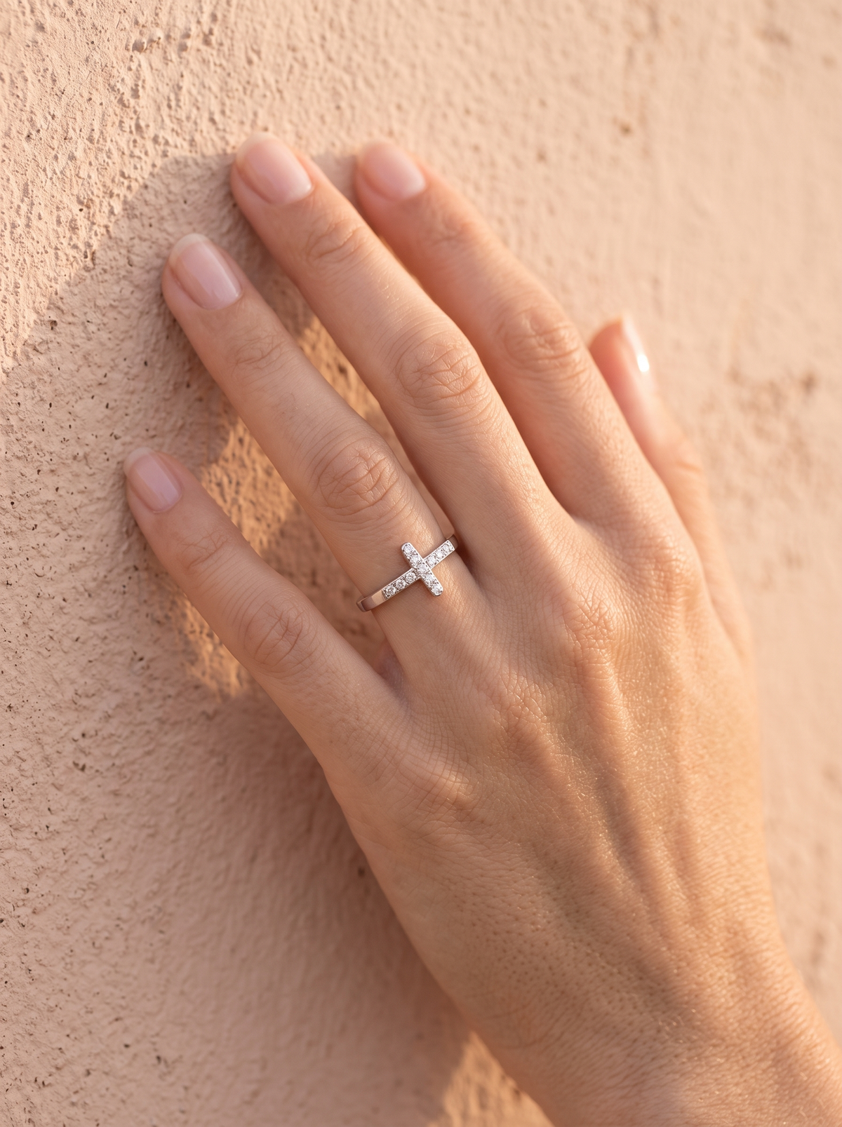 VIVIENNE RING
