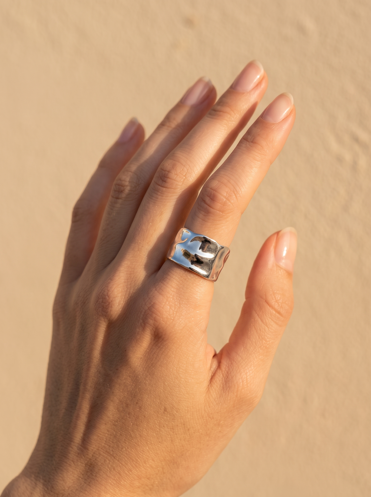 NOÉMIE RING