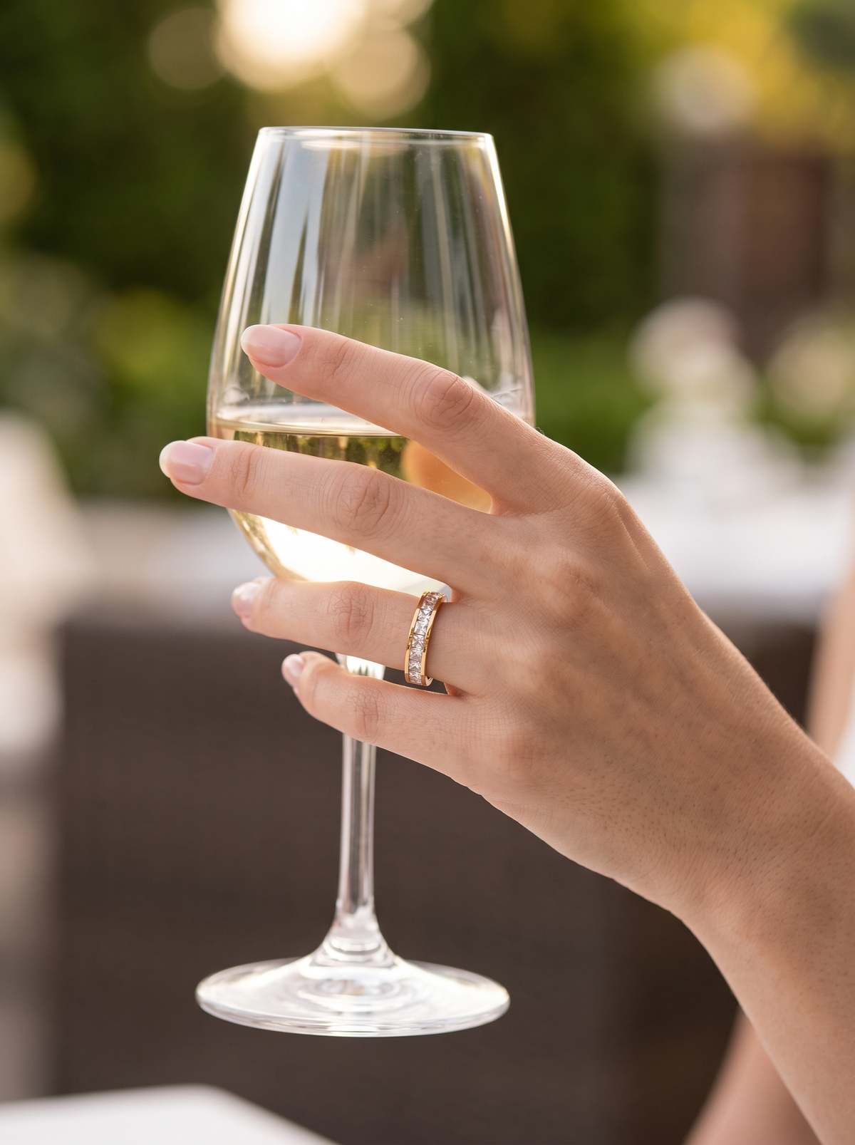 CRYSTAL BAND RING