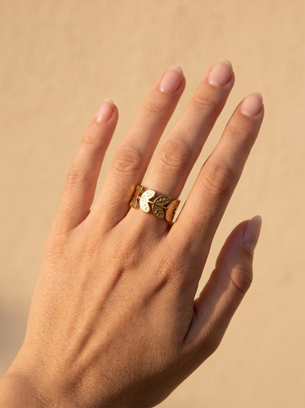 LEAF RING